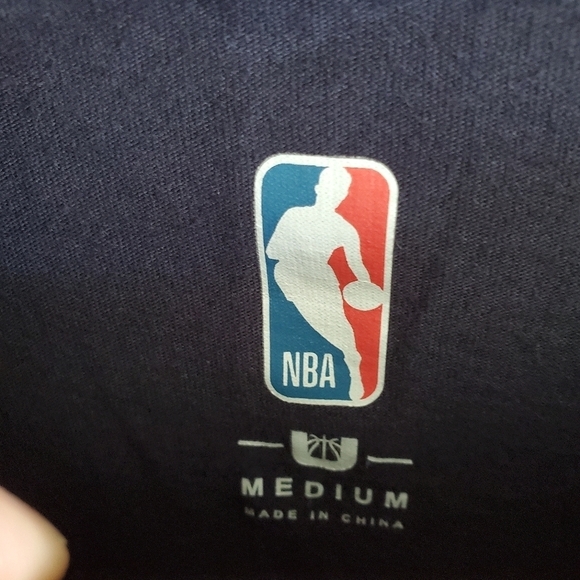 NBA Mens Donovan Mitchell #45 Utah Jazz Navy Blue T-shirt Size Medium - Picture 6 of 8